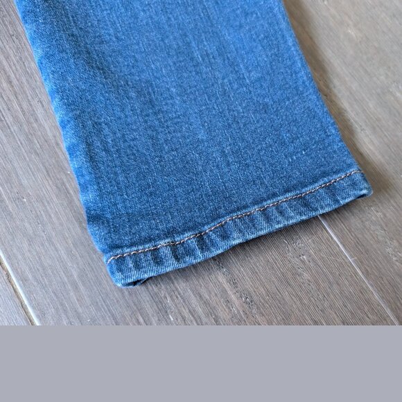 William Rast, Highrise Ankle Jean, Medium Wash, Size 27, Perfect condition - Picture 8 of 8